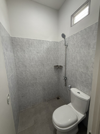 Bathroom 5, REHAT Guest House, Semarang