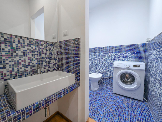 Bathroom 2, Arba Spaa Apartments, La Spezia