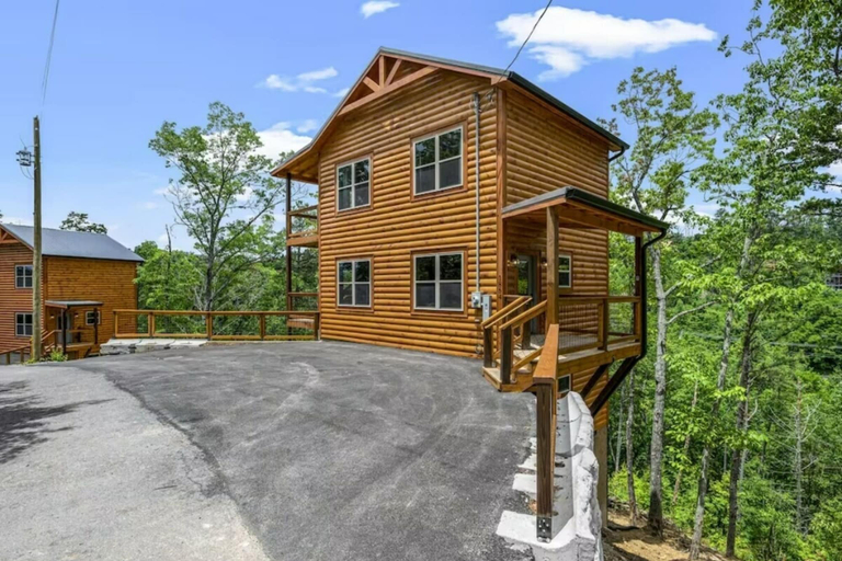 Primary image, Smoky Top Cabin, Sevier
