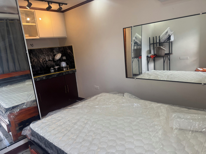 Room 4, Kabayan Hotel, Aliaga