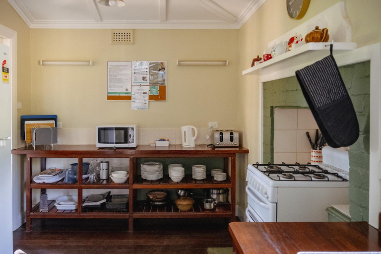 Food & Drinks 4, Fairbridge Village, Murray
