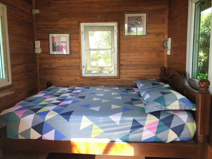 Bedroom 3, Phongtang Garden Homestay, Noen Maprang