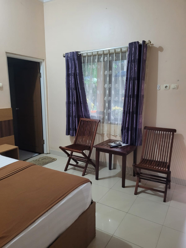 Bedroom 3, Hotel New Puri Ayu, Purwakarta