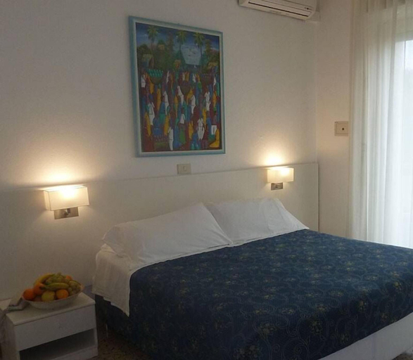 Bedroom 2, Hotel Astra, Ravenna