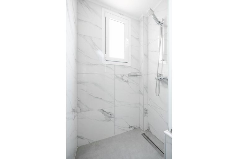 Bathroom 3, Sunset Apartments, South Aegean