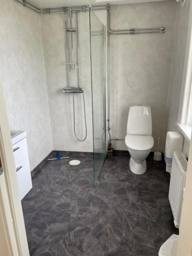 Bathroom, Tjaro Hotell & Vandrarhem, Karlshamn