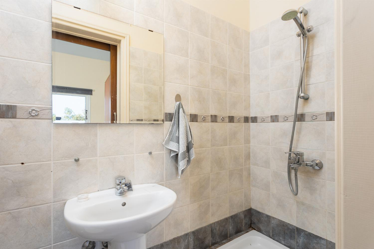 Bathroom, Villa Kleopatra