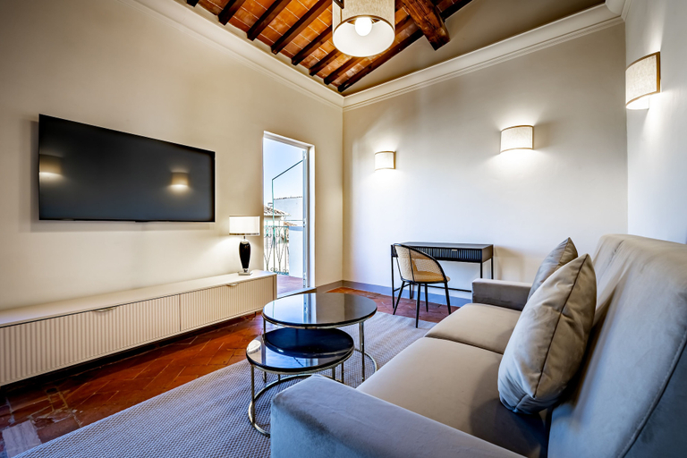 Living area 4, YiD Four suites Ognissanti, Florence