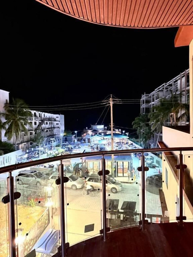 Property grounds 4, HOTEL SEA QUEEN SUITE & GOLF CART RENTAL