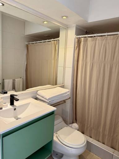 Bathroom, Hotel Green en Marbella, Valparaíso