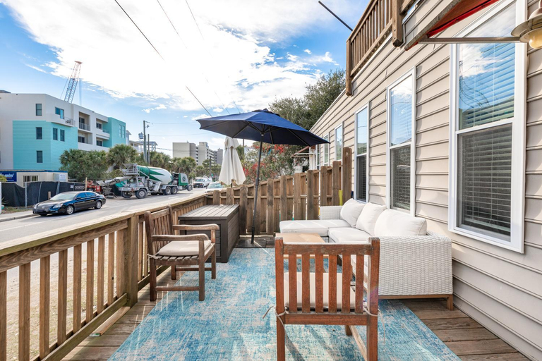 Others 5, 118 E ARCTIC UNIT B SALTY SHACK ACROSS THE ST FROM BEACH, Charleston