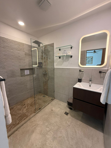 Bathroom 5, Empyrean Portillo Wellness, Las Terrenas
