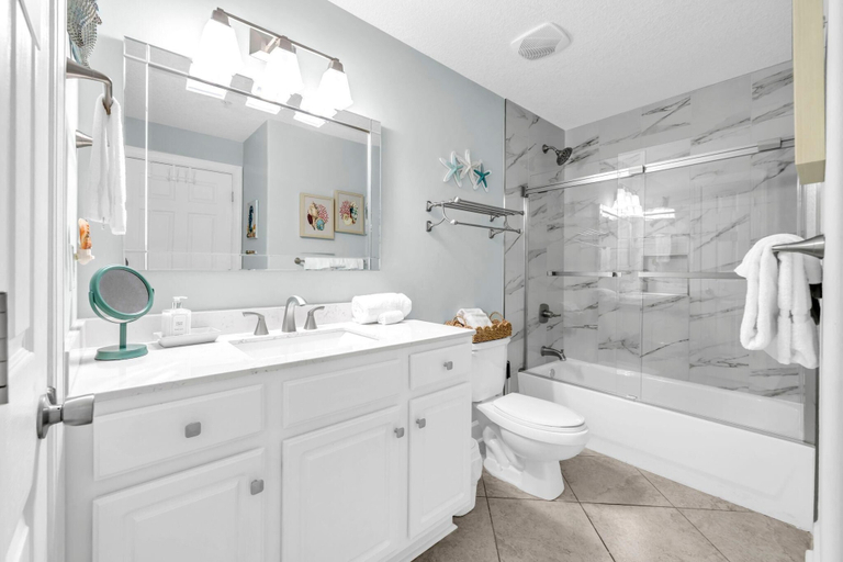 Bathroom 4, Ocean Villa 802, Bay