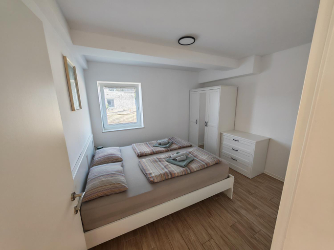 Bedroom 2, Apartments Pronavtik, Piran