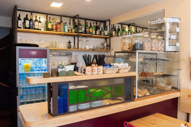 Food & Drinks 4, Hotel Xumec Mendoza Centro, Capital