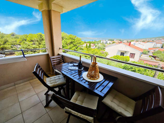 Others 5, Apartments Ravlic, Punat