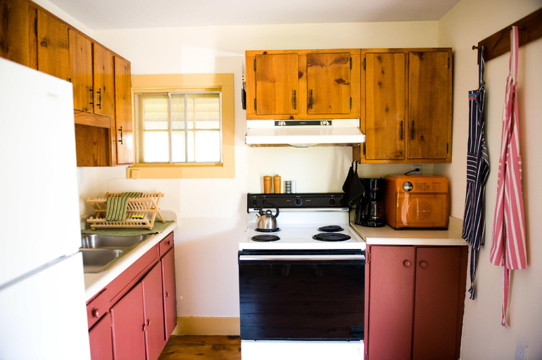 Others 3, Hopkins Ordinary Bed, Breakfast and Ale Works, Rappahannock