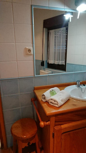 Bathroom 3, Artesano I y III, Ávila