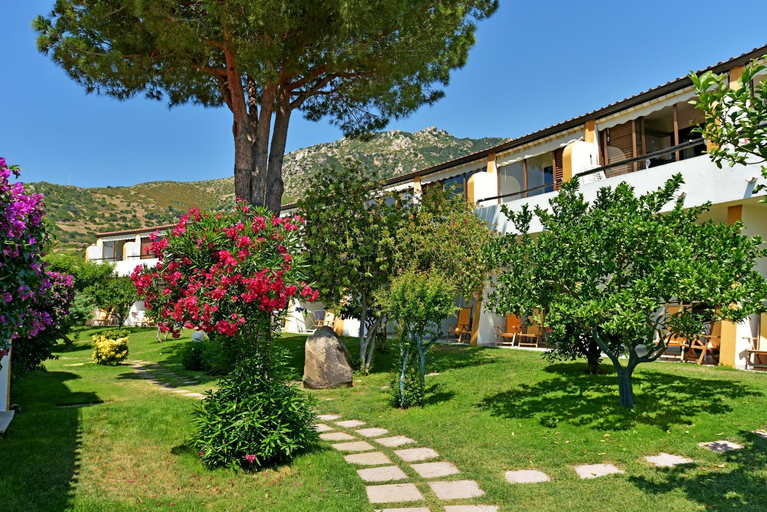 Others 5, Cormoran Residence, Cagliari
