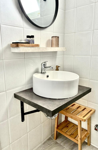 Bathroom 3, Thalassa Garden Studios, Central Macedonia