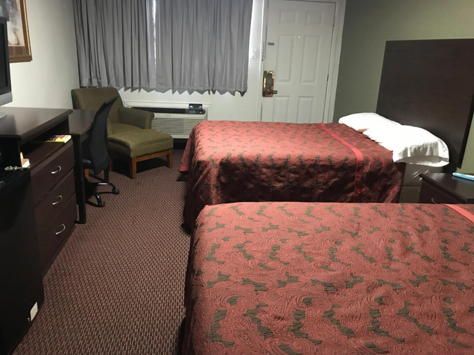 Bedroom 3, Budget Inn Of LEVELLAND, Hockley