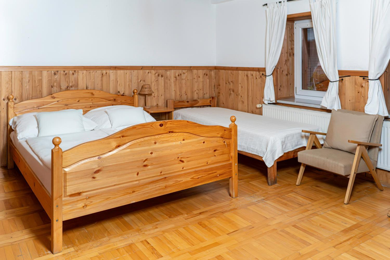 Bedroom 2, Vadvirag Vendeglo es Fogado, Tatabánya