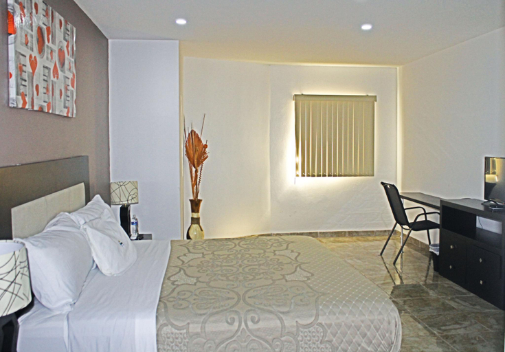 Bedroom 2, BB INN, Compostela