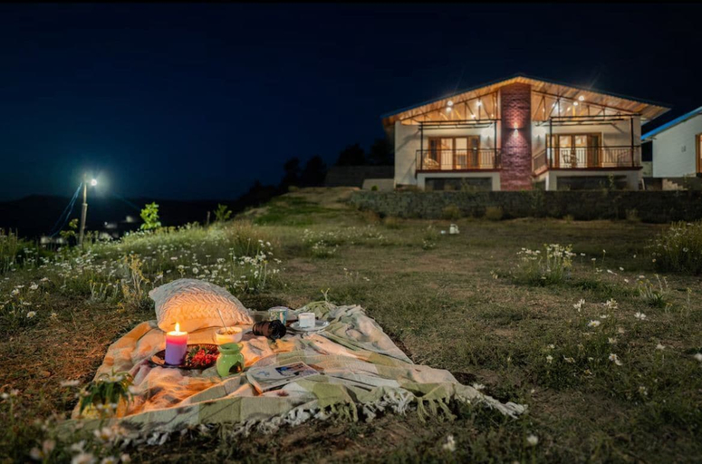 Property grounds 5, Ridge View Cottages, Dehradun