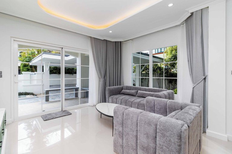 Living area 4, 4BR Pool Villa Movie Room V289, Pulau Phuket