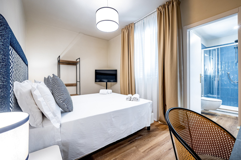 Room 5, YiD Four suites Ognissanti, Florence