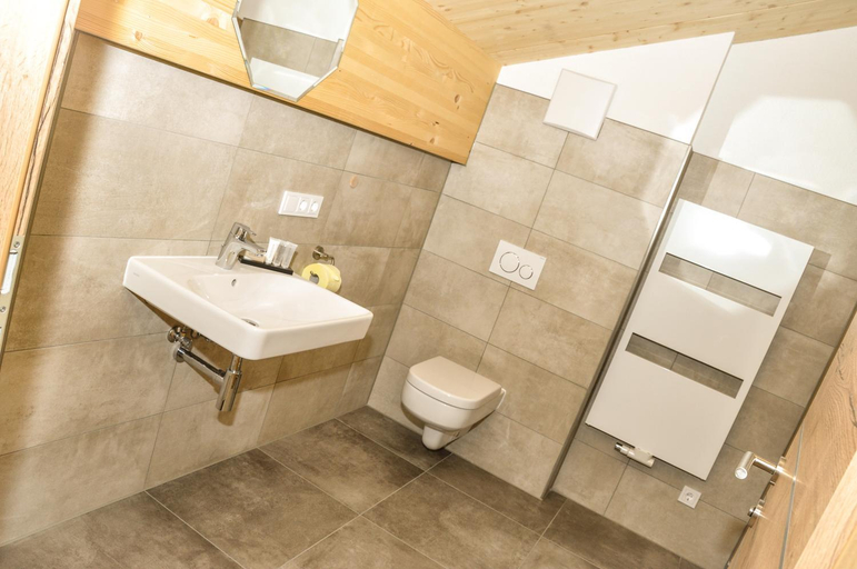 Bathroom 3, apart-wolf-arlberg, Bregenz