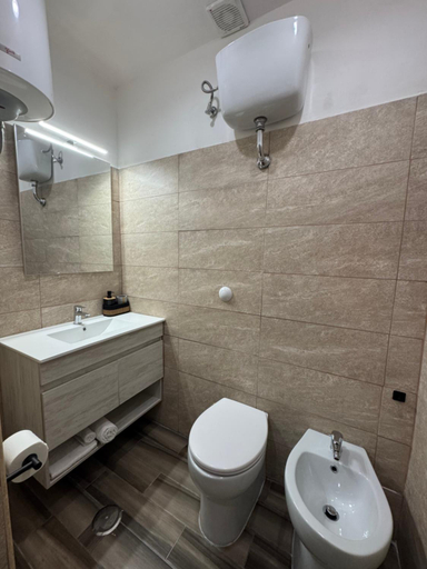 Bathroom 4, B&B Galileo Galilei, Caserta