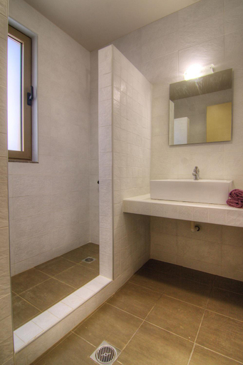 Bathroom 3, Villa Nelia, Crete
