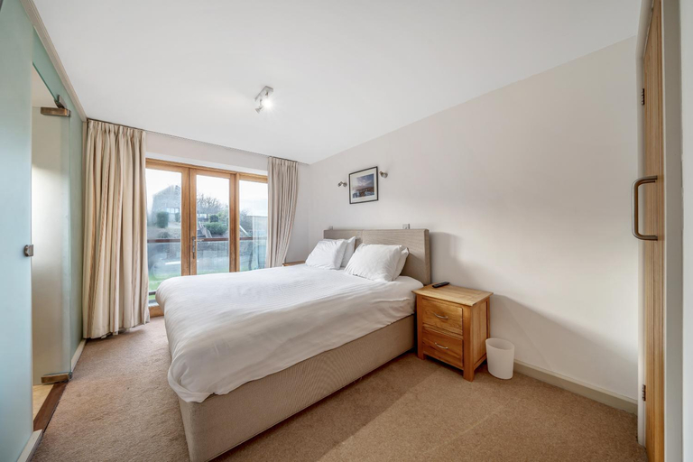 Bedroom, Dartmouth Green Lodges, Devon