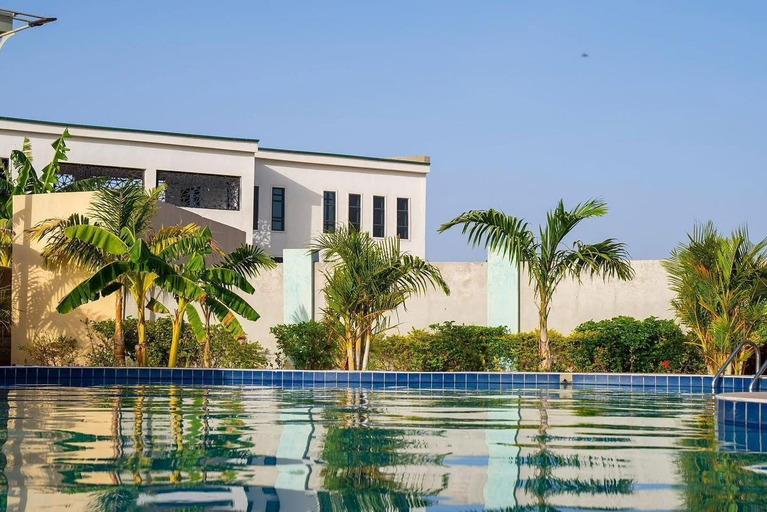 Pool, Porto Golf Resort, Minjibir