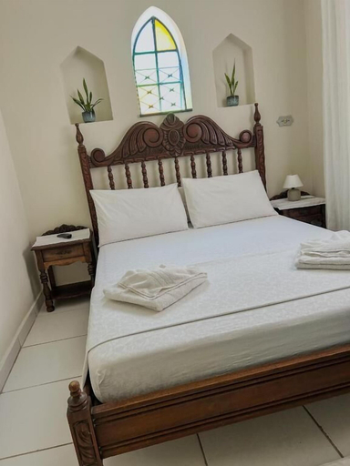 Room 5, Hostel Castell di Madre, Santos