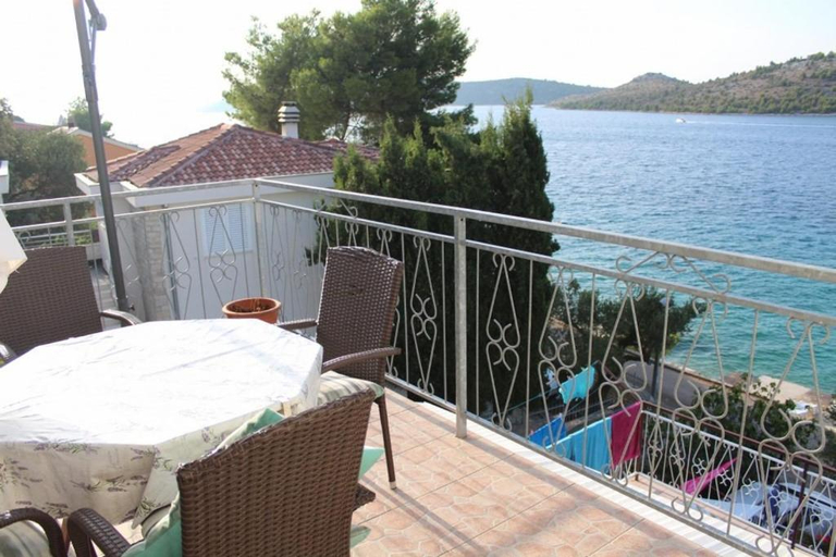 Others 5, Apartment Marin, Primošten