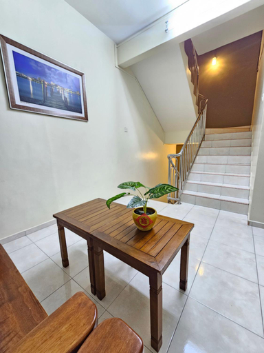 Others 4, Warni Villa 8 Whole Or Room, Muar