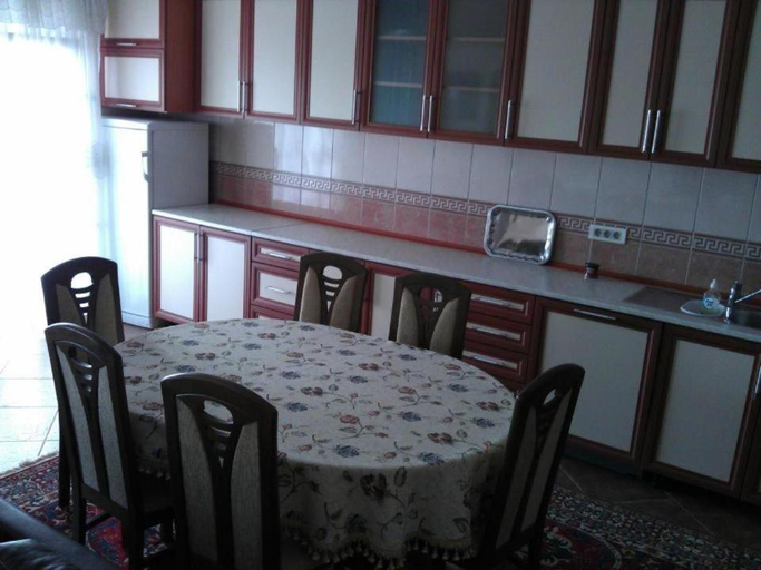Others 2, Apartments Djurovic with Pool