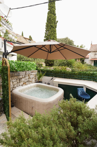 Sport & Beauty 2, Iron Gates Apartments, Split