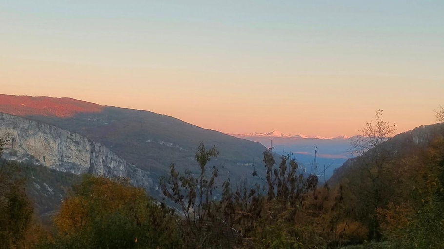 Others 4, L'Horizon - Maison en Pierres, Vue Alpes et Nature, Ain