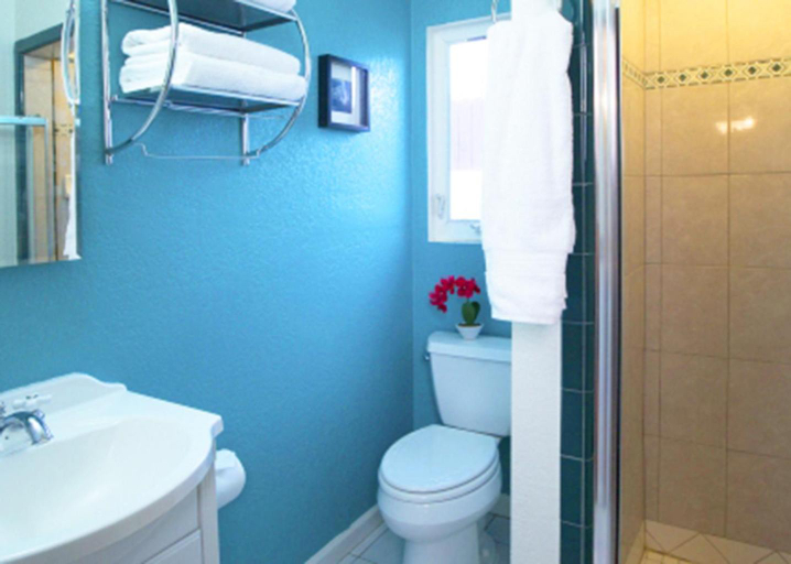 Bathroom, Villa Cristine - Spanish Style Palm Springs Villa, Riverside