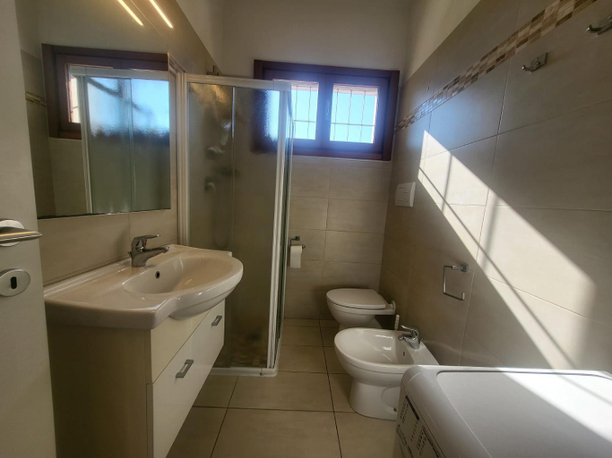 Bathroom, Residence Equilio Family Apartments, Venezia