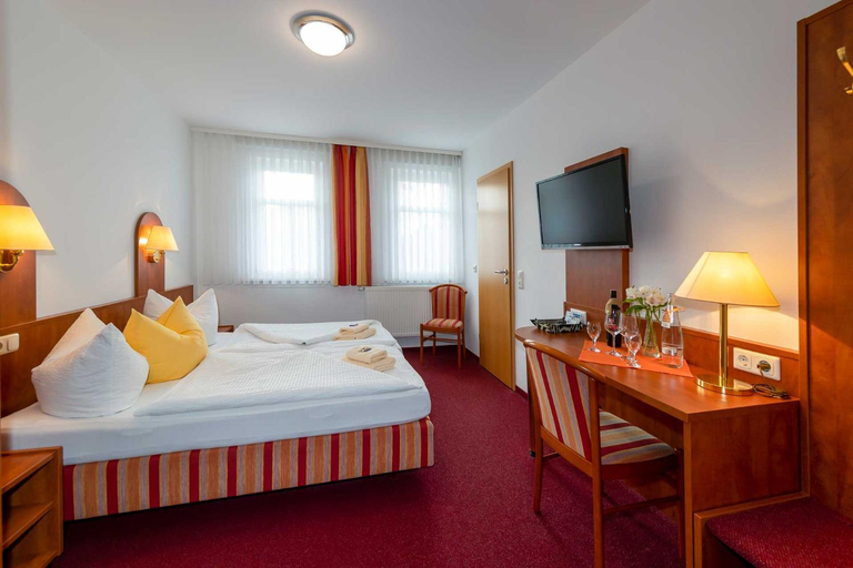 Bedroom 4, Landgasthof Zur Tanne, Gotha