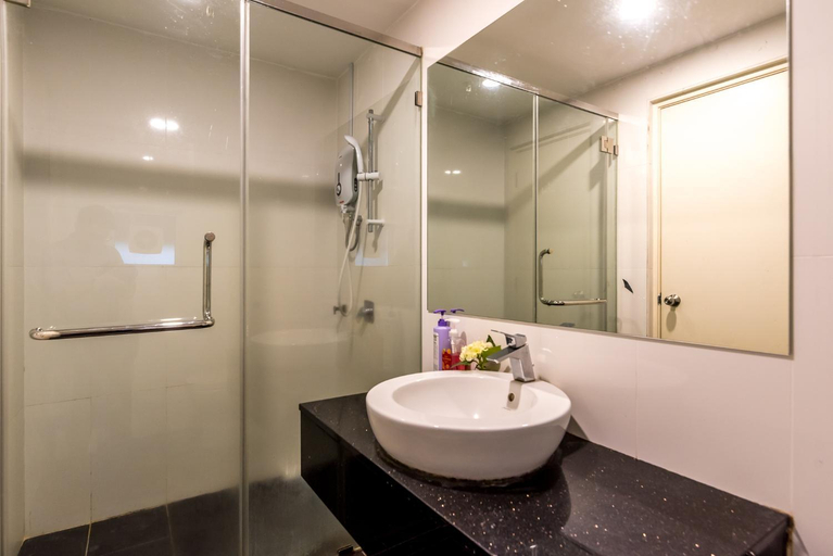 Bathroom 3, Maritime Luxury Suite (B), Penang Island