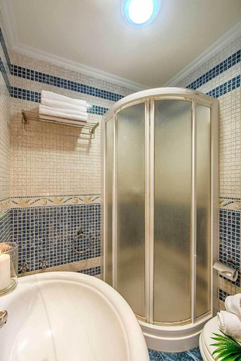 Bathroom 3, Hostal Zahara, A Coruña