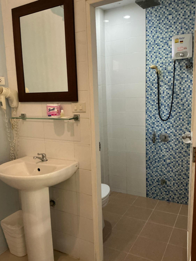 Bathroom, Ananas Samui Hostel, Ko Samui