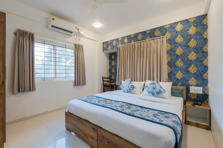 Room 2, Hotel Royal Manyaa, Bangalore
