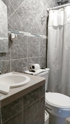 Bathroom 5, Hostel Los Viajeros, Lago Argentino