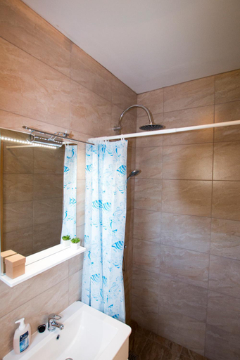Bathroom 2, Blue Horizon Apartments, Dubrovnik